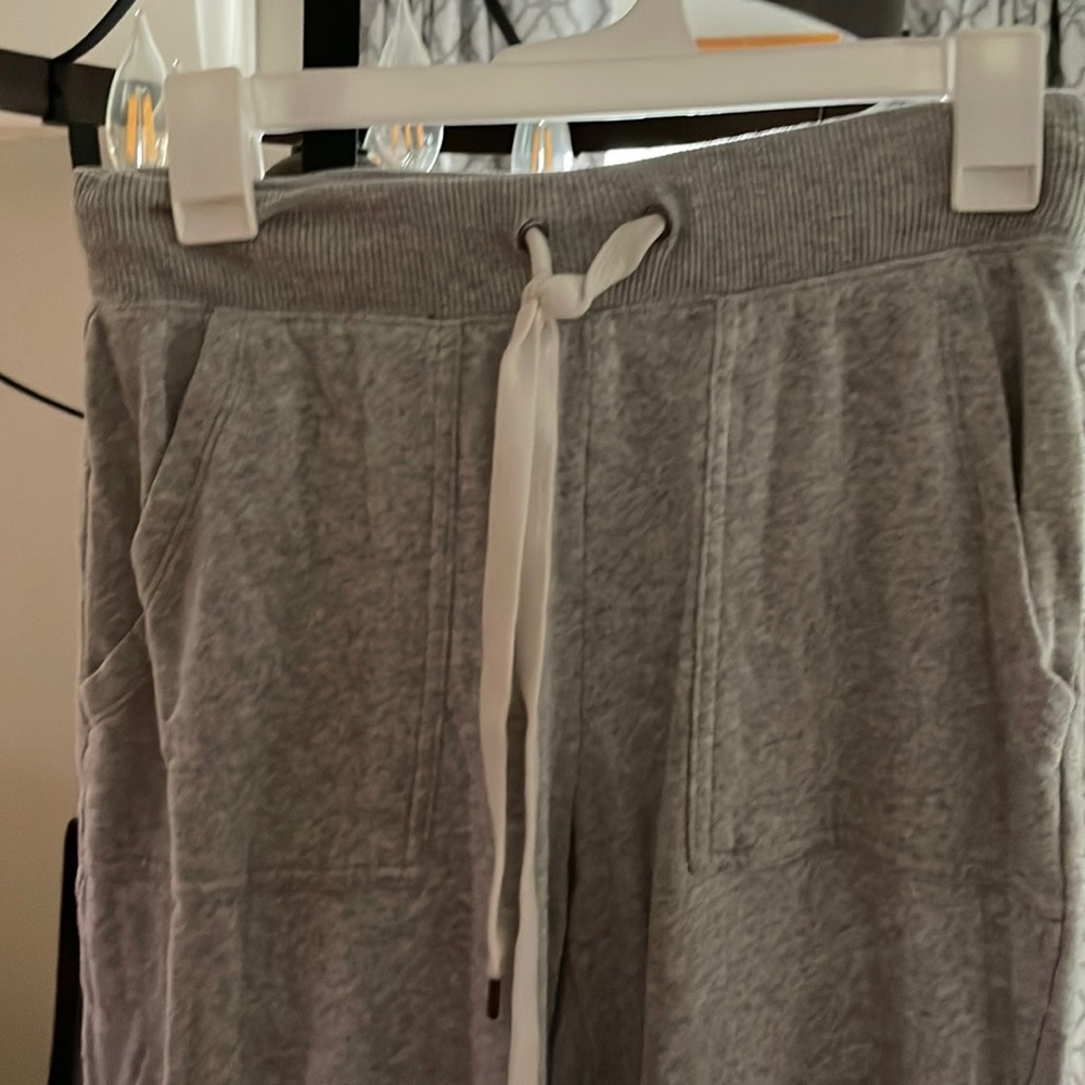 Gently worn grey aerie joggers - size small